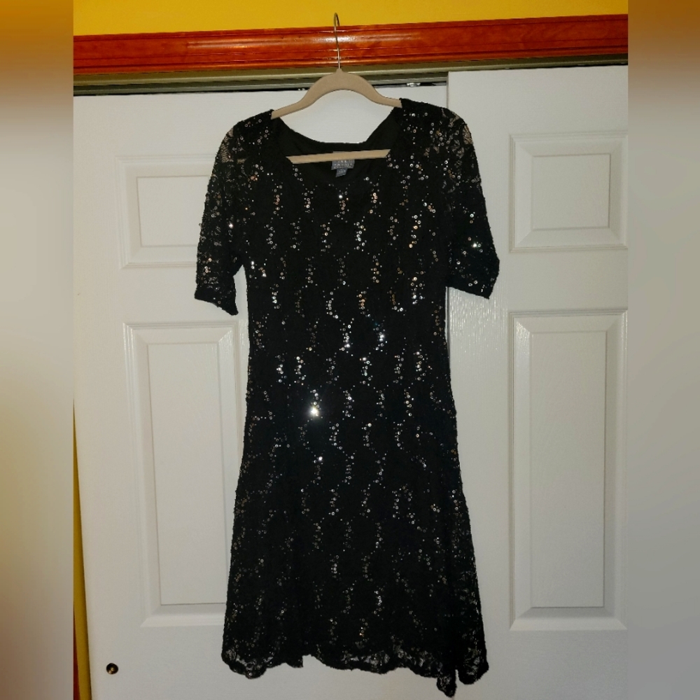 Dressy black and sequin Rabbit Rabbit Rabbit Designs dress size 10. - Picture 5 of 6